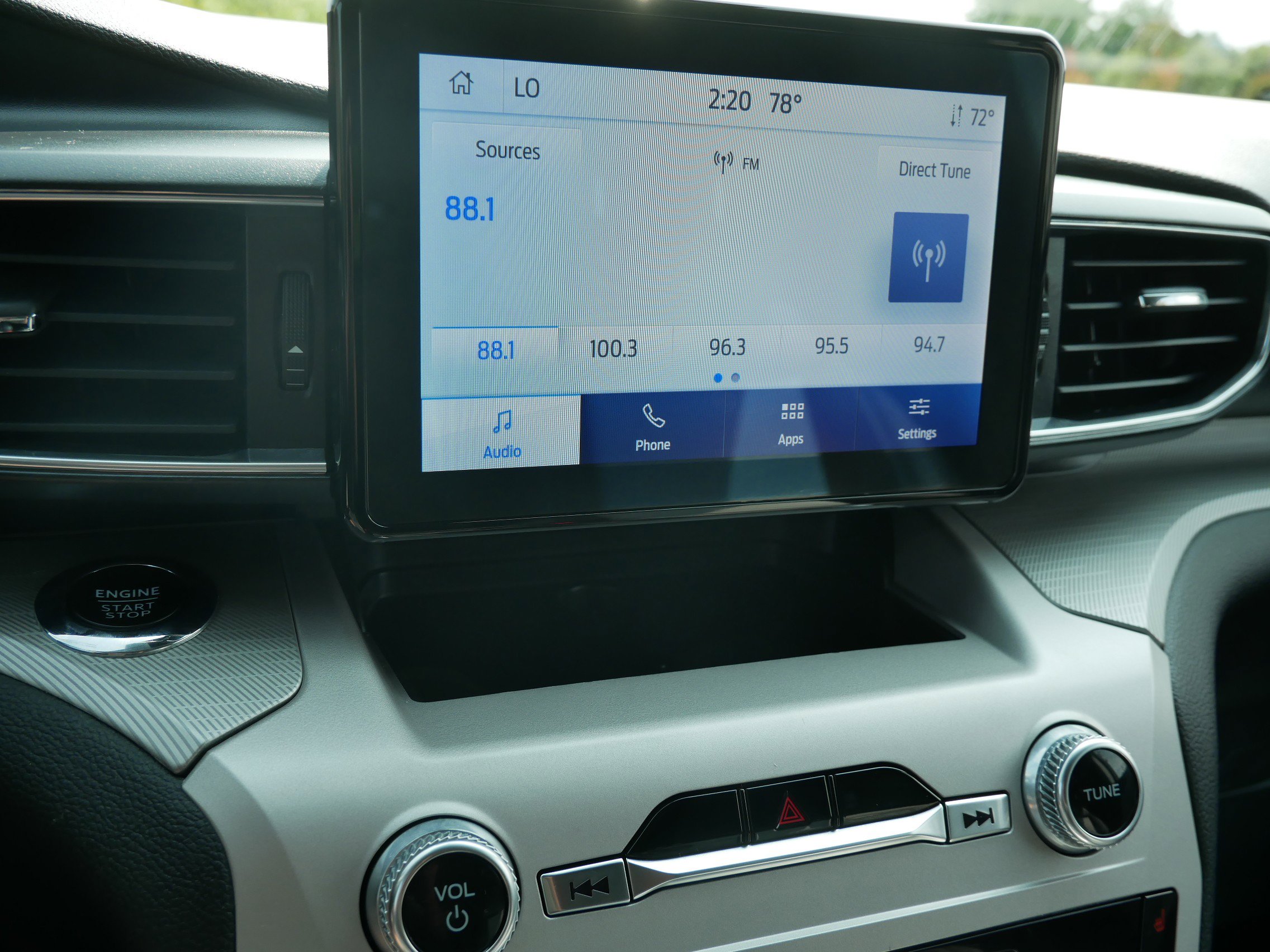 2023 Ford Explorer XLT photo 22