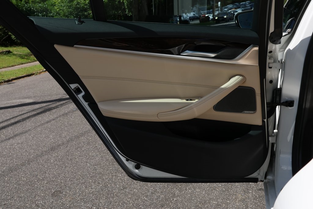 2019 Bmw 530i Sedan photo 15