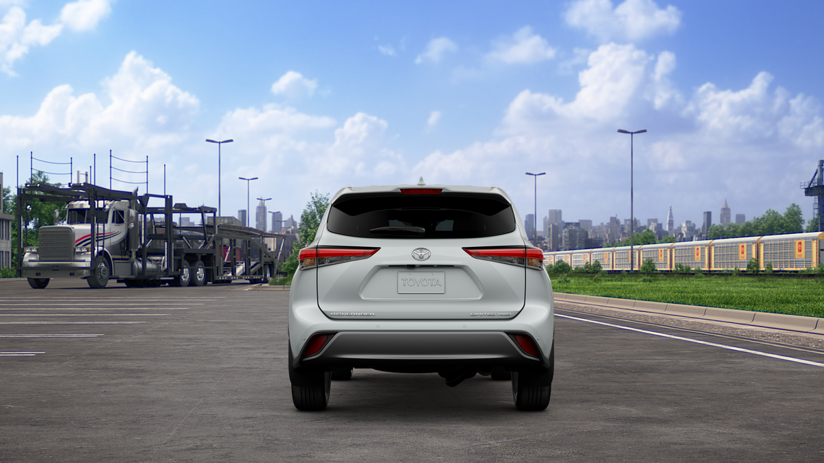 2025 Toyota Highlander Limited photo 8