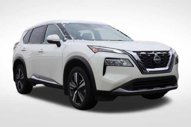 2023 Nissan Rogue SL's photo