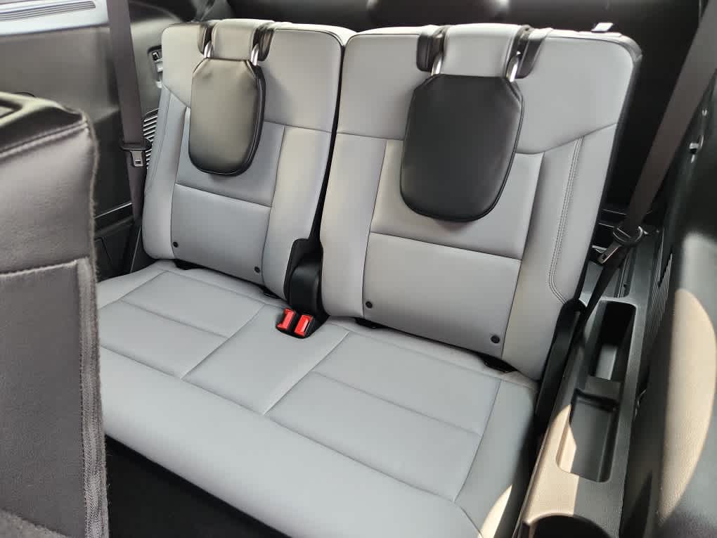 2021 Ford Explorer XLT photo 5