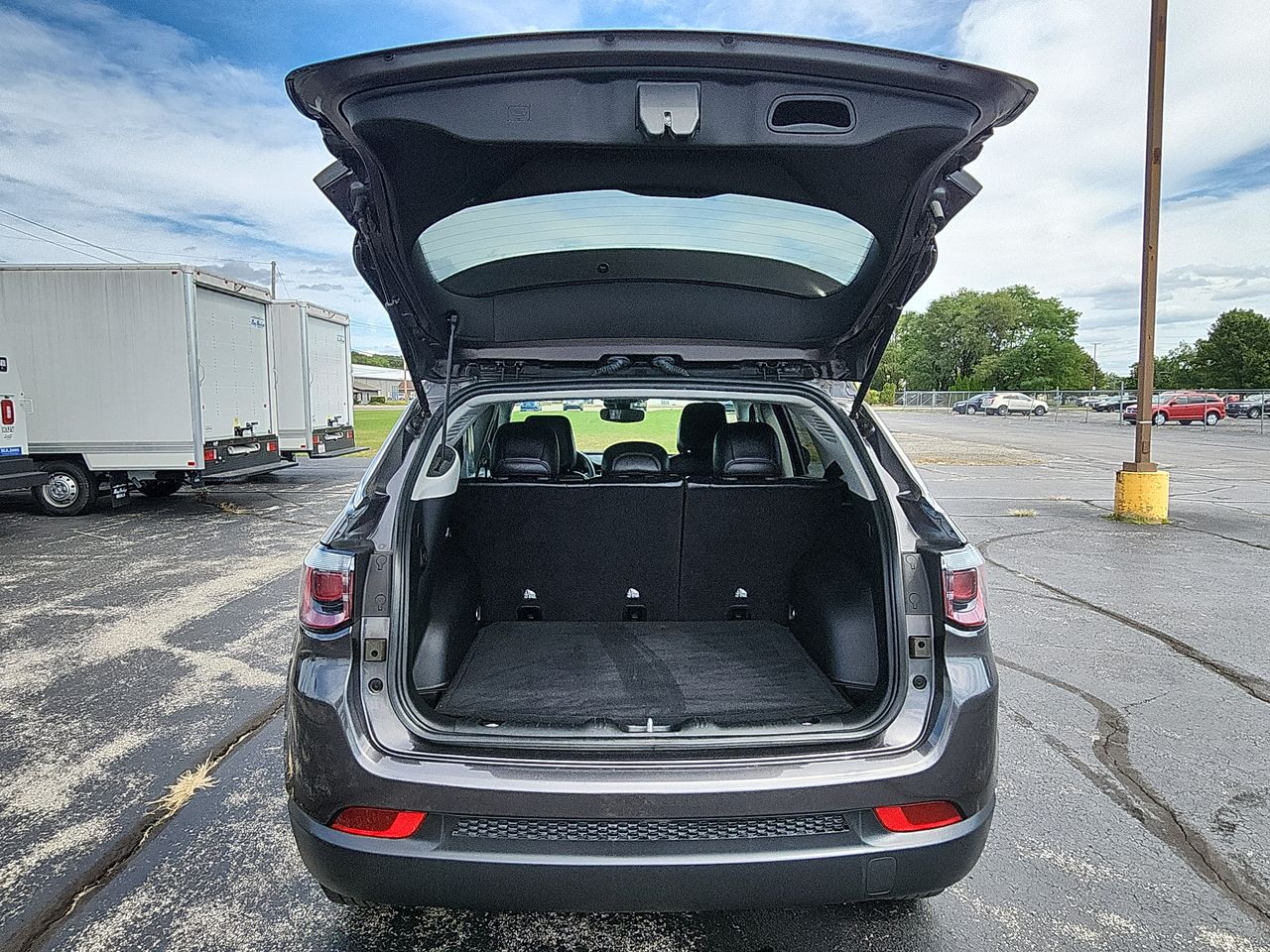 2022 Jeep Compass Latitude photo 19