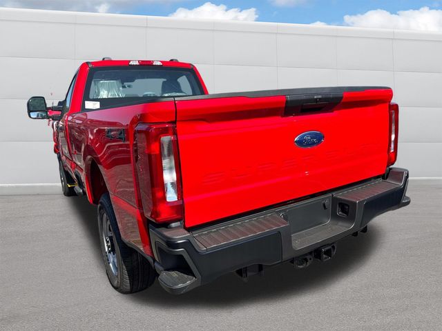 2025 Ford F-350 photo 2