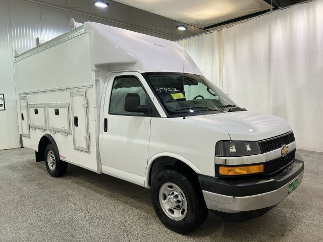 2025 Chevrolet Express Cutaway 3500 1WT