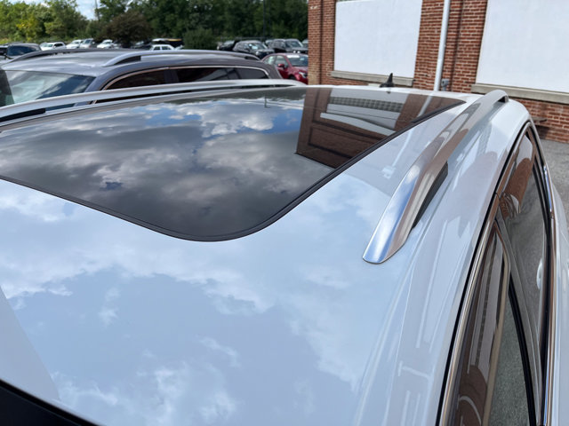 2021 Volkswagen Tiguan SEL photo 3