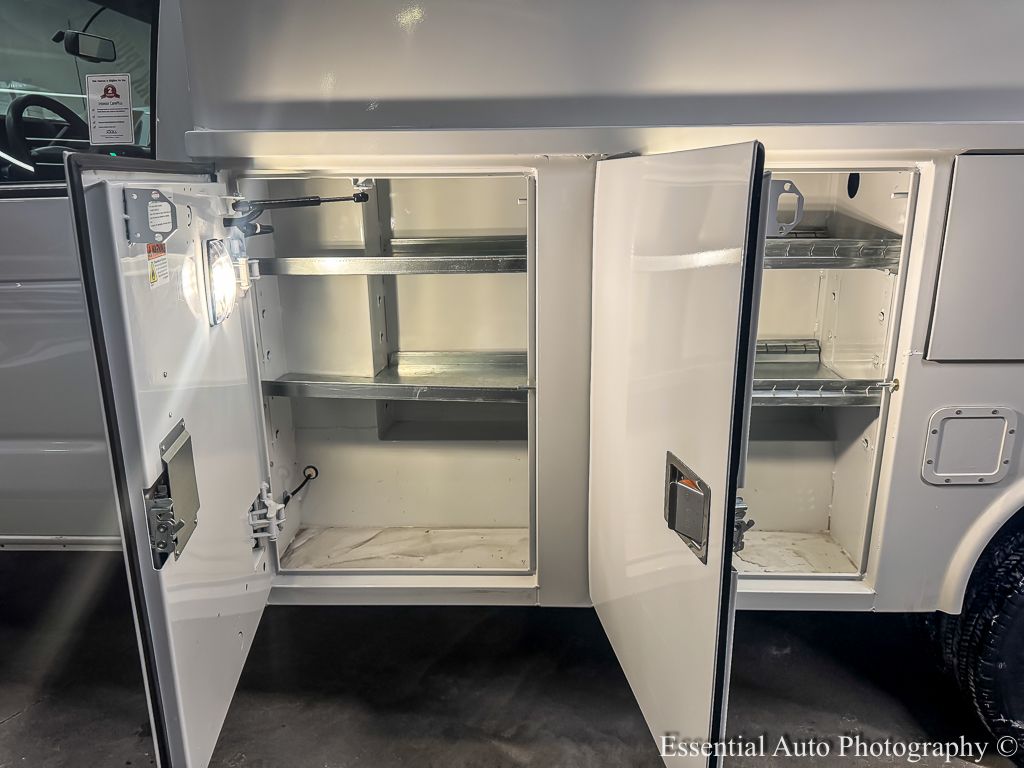 2024 FORD E-350 - Image 18