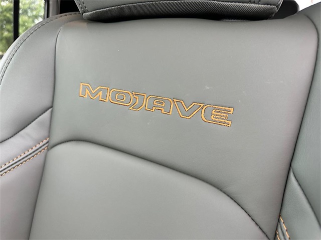 2025 Jeep Gladiator Mojave photo 25