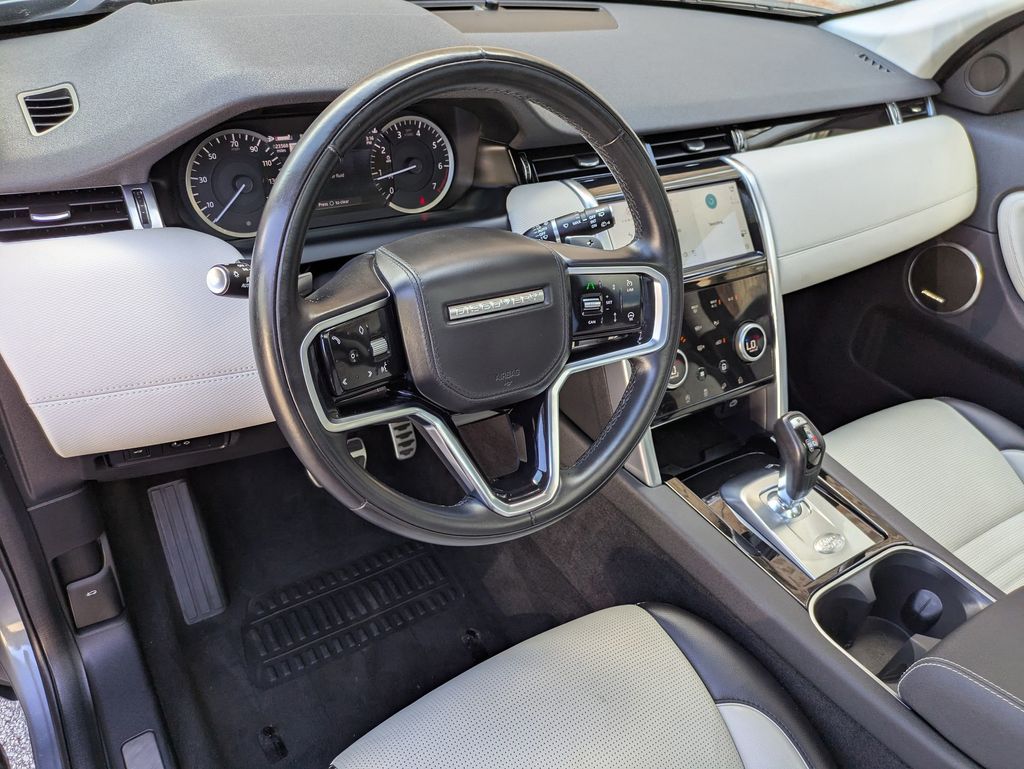 2023 Land Rover Discovery Sport SE R-Dynamic photo 9