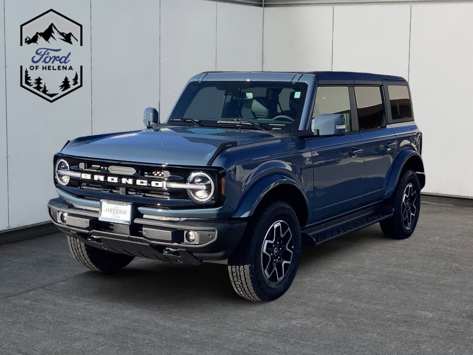 2025 Ford Bronco 4-Door Outer Banks's photo