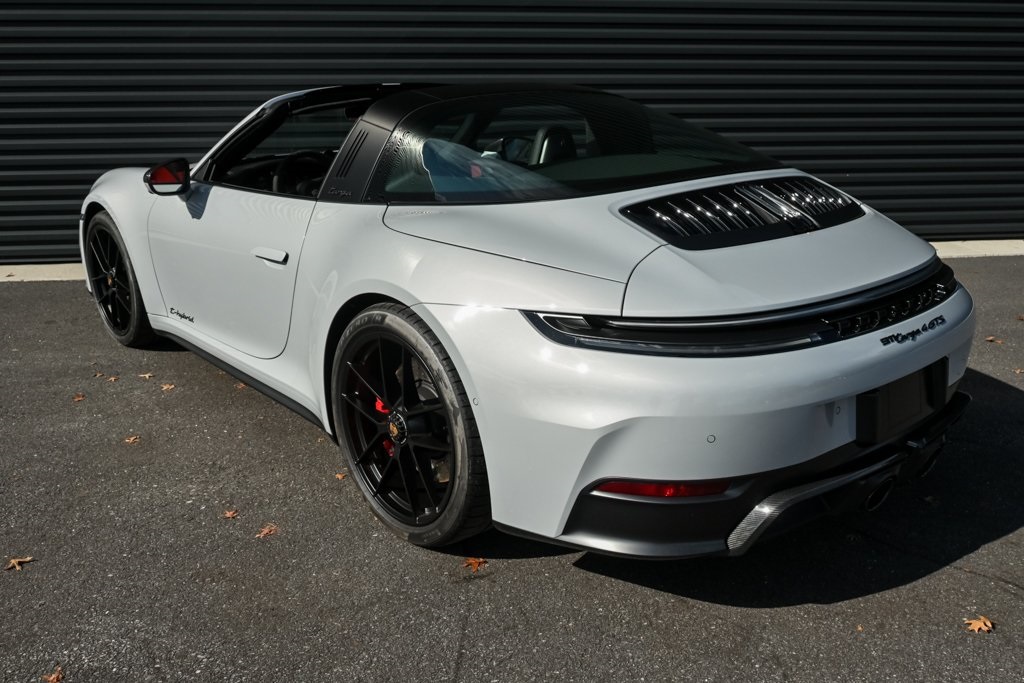 2025 Porsche 911 Targa 4 GTS photo 3