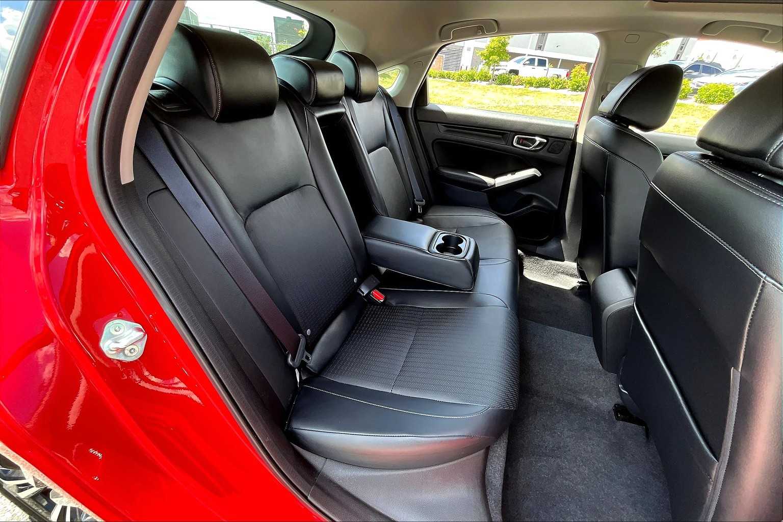 2022 Honda Civic Hatchback EX-L photo 18