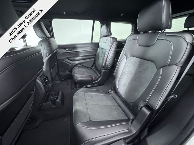 2025 Jeep Grand Cherokee Altitude X photo 20