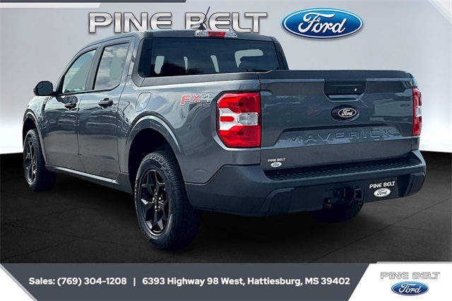 2025 Ford Maverick XLT photo 2
