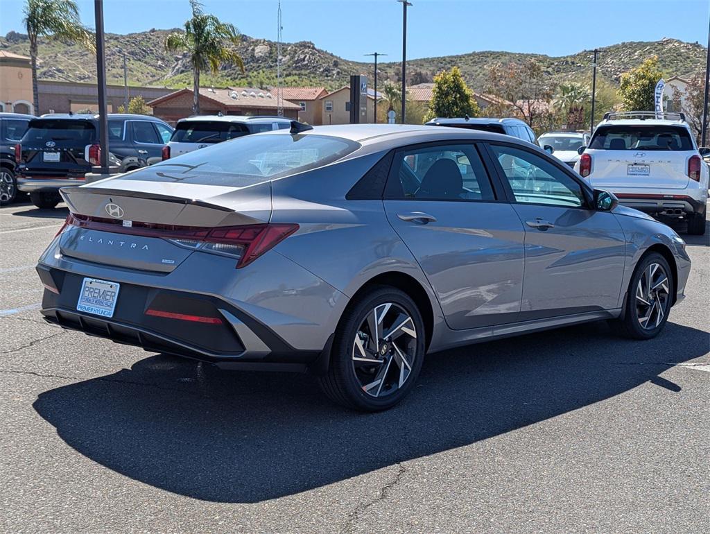 2025 Hyundai Elantra Hybrid SEL Sport photo 6