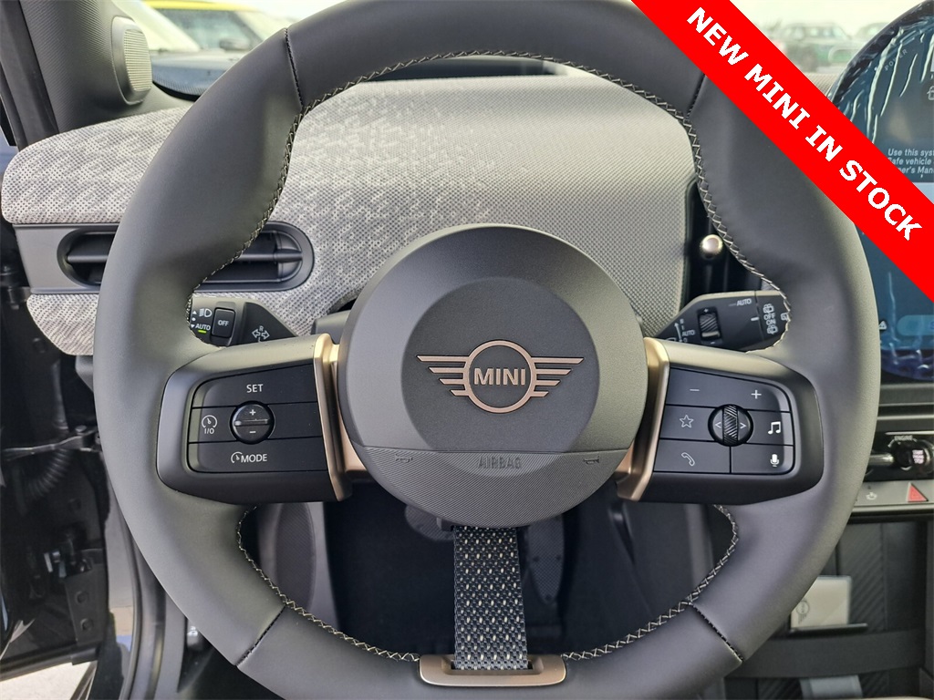 2025 Mini Cooper 4 Door Hardtop Signature photo 15