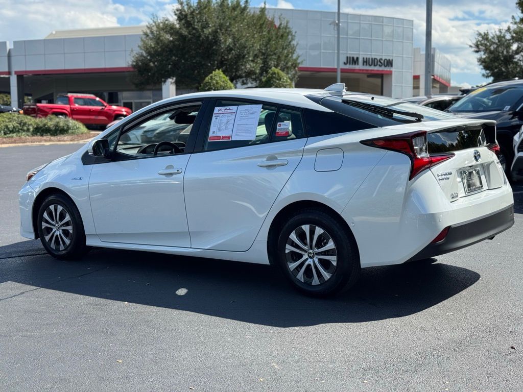 2022 Toyota Prius LE AWD-e photo 8