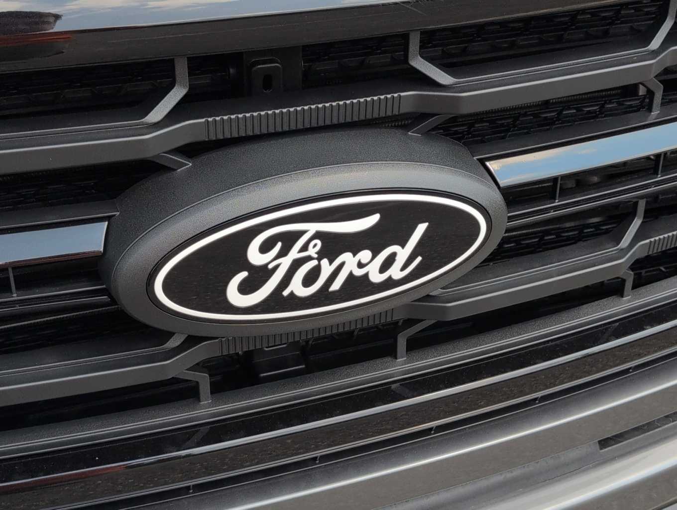 2025 Ford F-150 XLT photo 4