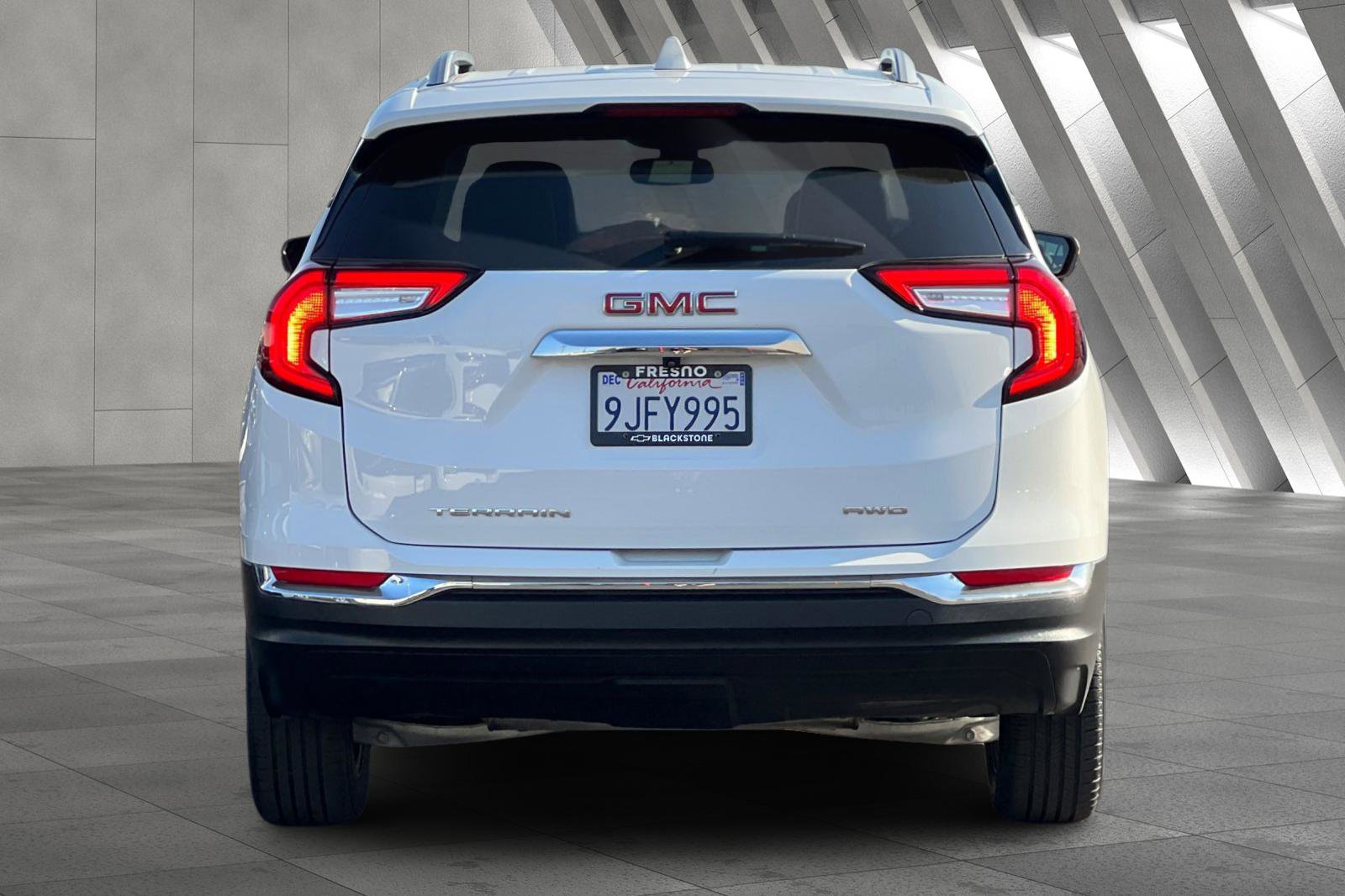 2024 Gmc Terrain SLT photo 4