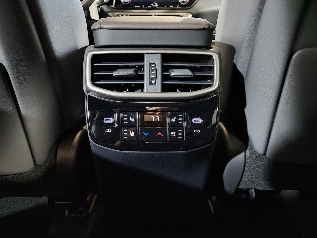 2025 Lexus RX 450h+ Luxury photo 26