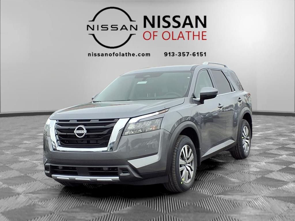 2025 Nissan Pathfinder SL's photo