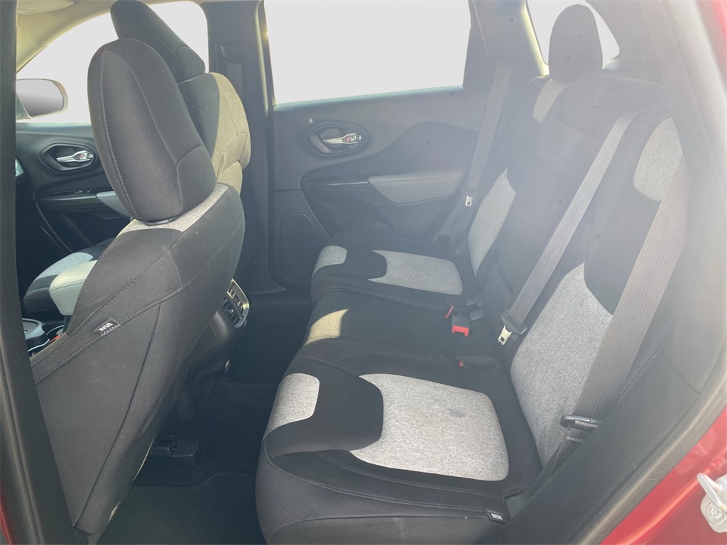 2014 Jeep Cherokee Latitude photo 16