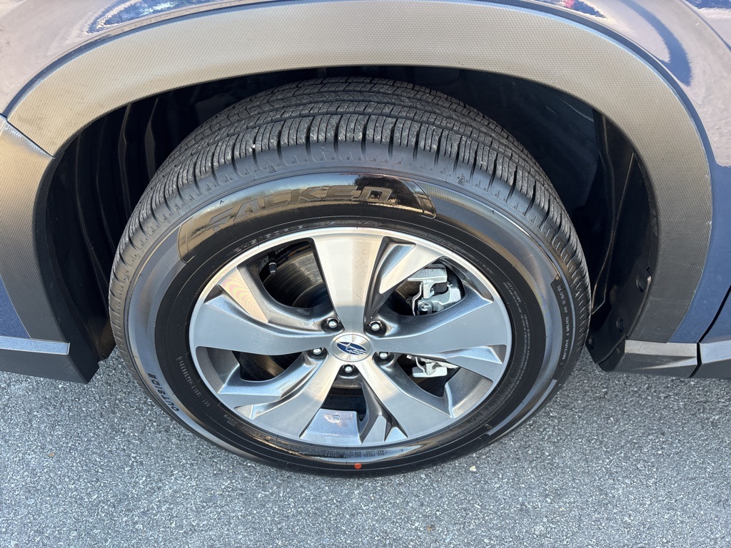 2025 Subaru Ascent Premium photo 6