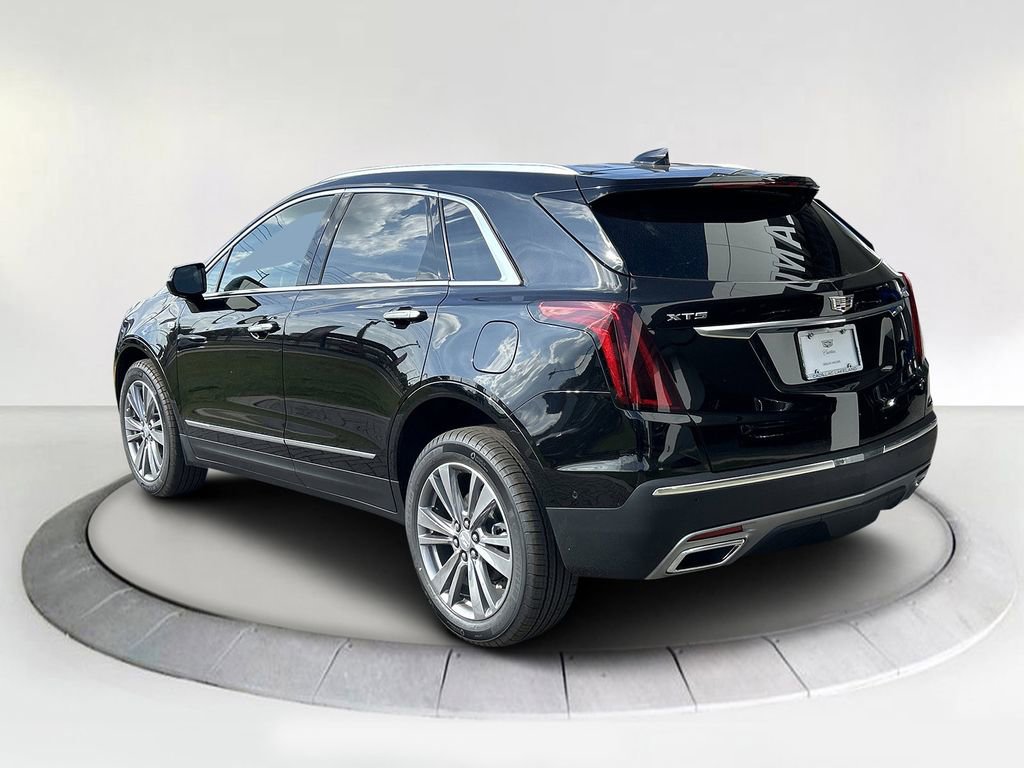 2026 Cadillac XT5 Premium Luxury photo 3