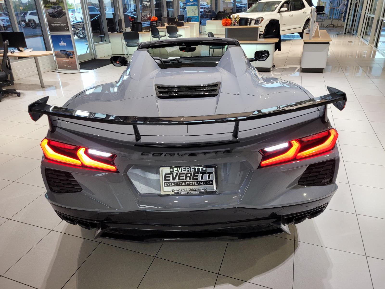 2025 Chevrolet Corvette Stingray 2LT photo 13