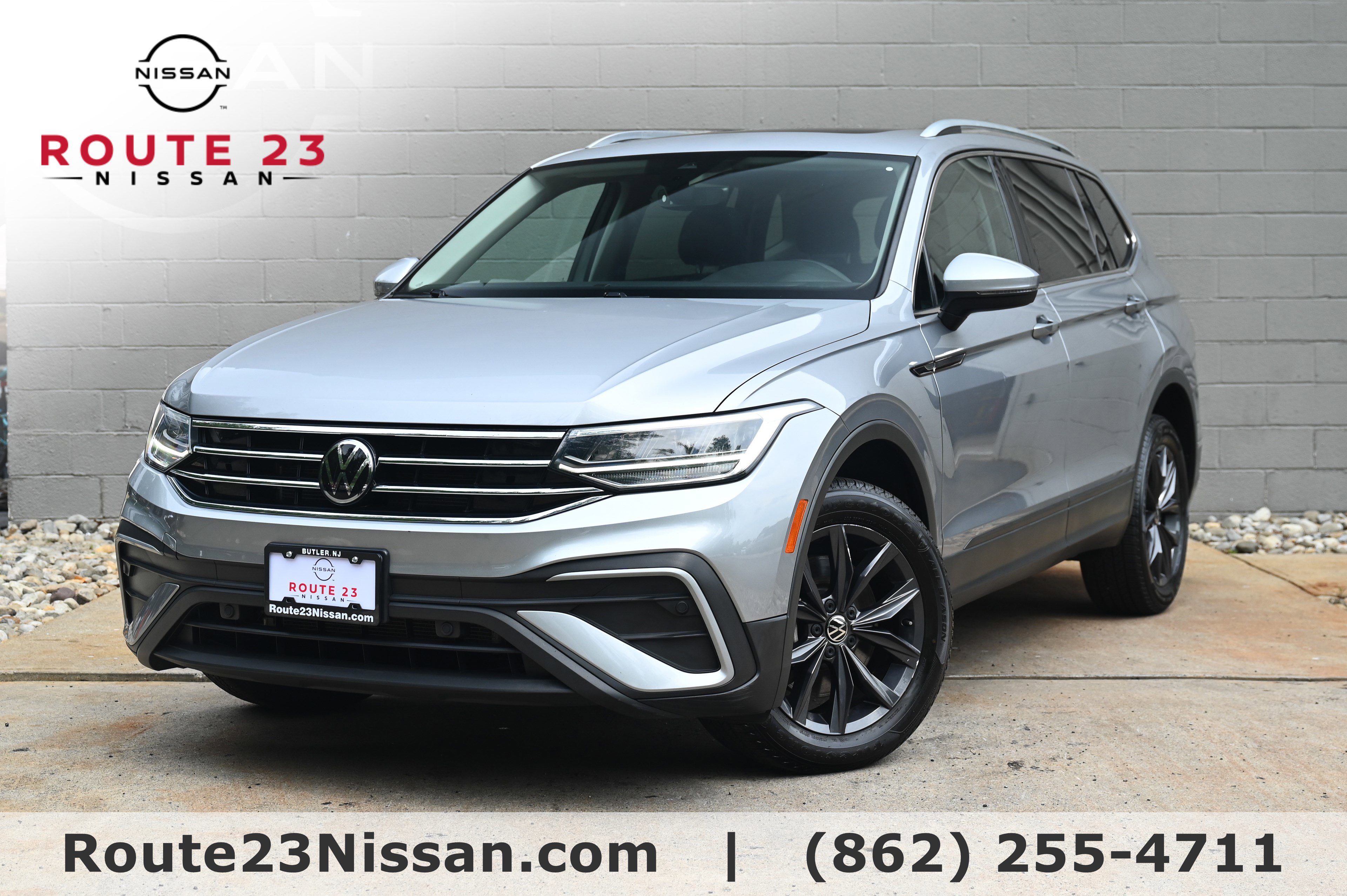 2022 Volkswagen Tiguan SE's photo