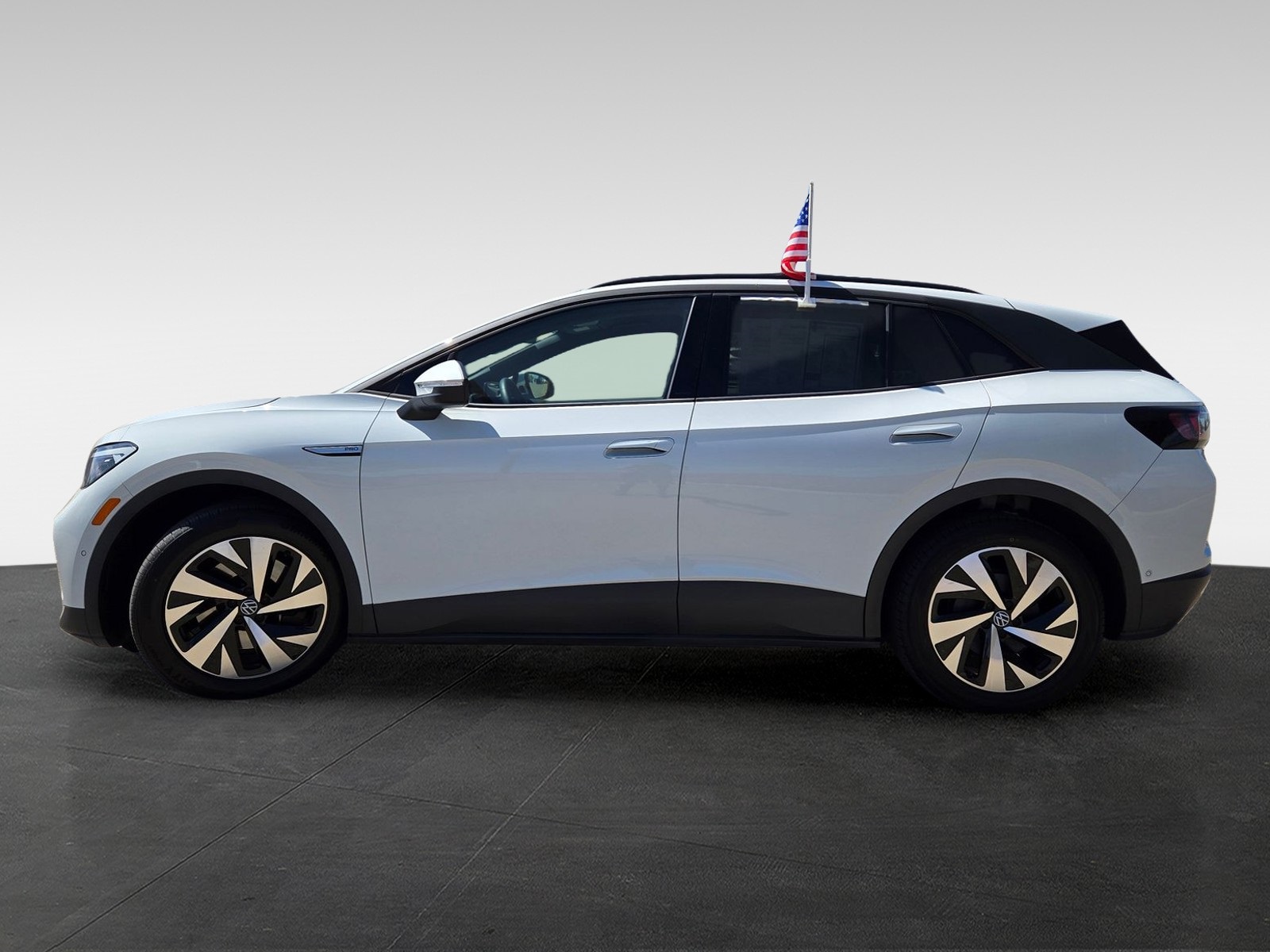 2023 Volkswagen ID.4 Pro photo 7