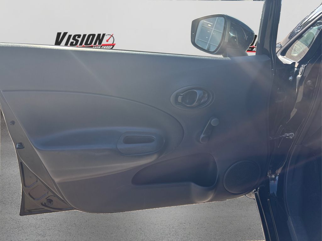 2015 Nissan Versa Note Plus photo 20
