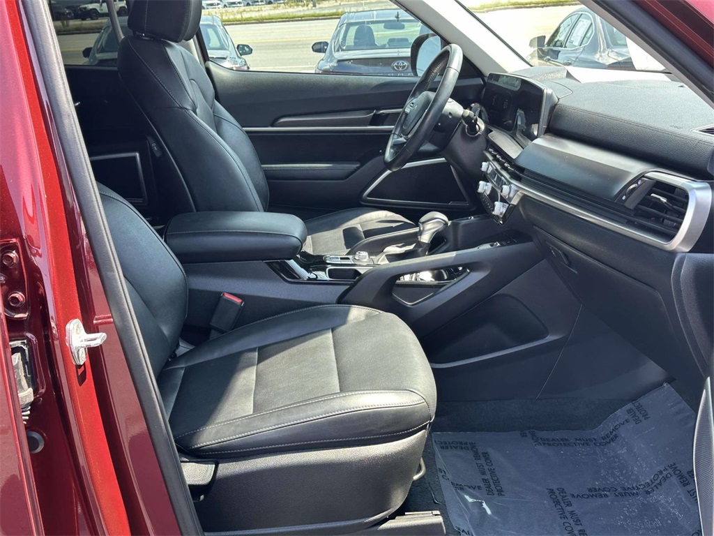2023 Kia Telluride S photo 3