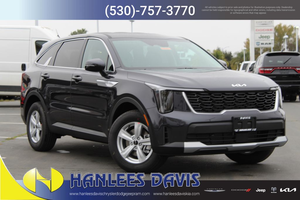 2026 Kia Sorento LX's photo