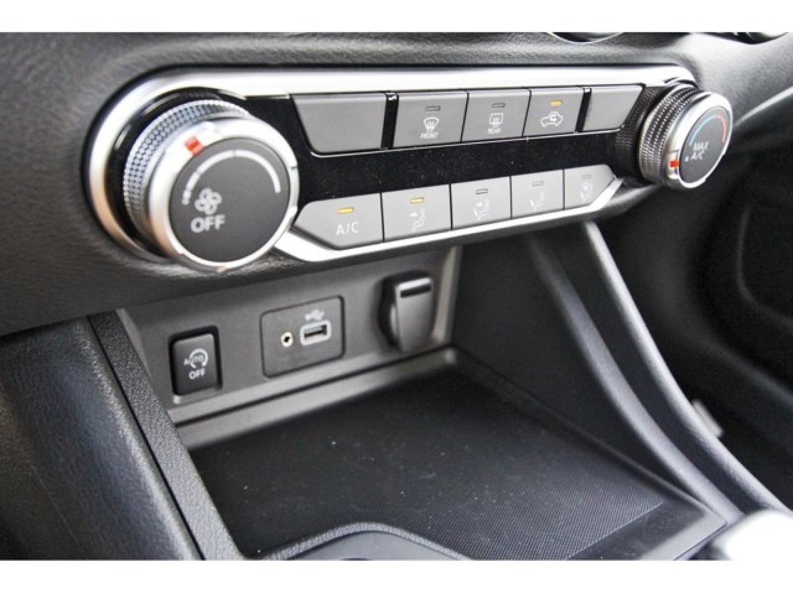 2025 Nissan Sentra S White at Robbins Nissan