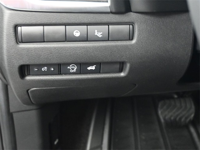 2023 Nissan Rogue Platinum photo 18