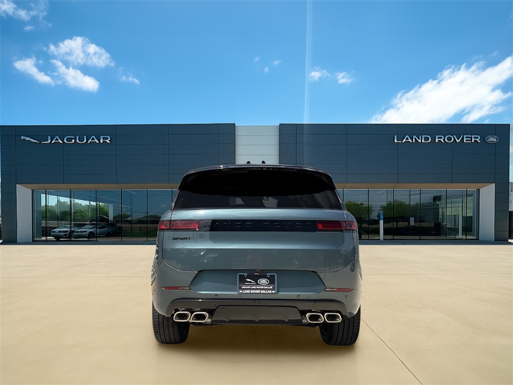 2025 Land Rover Range Rover Sport SE photo 4