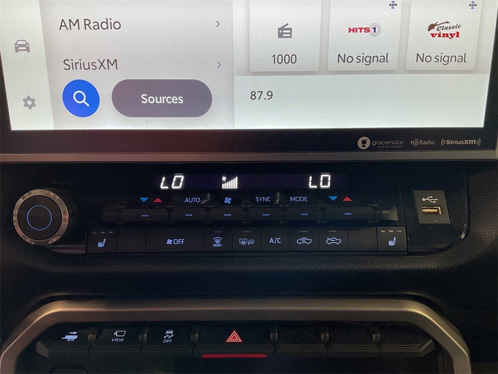2022 Toyota Tundra SR5 CrewMax photo 16