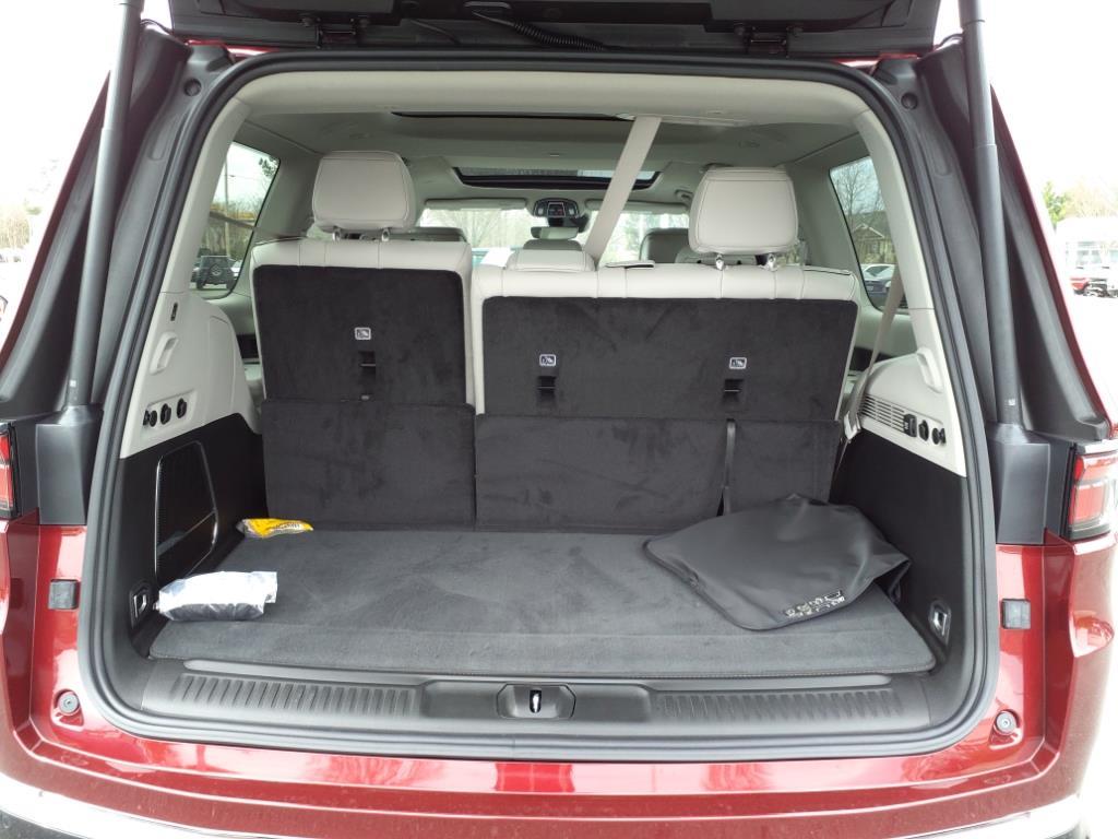 2024 Jeep Wagoneer Series II photo 26
