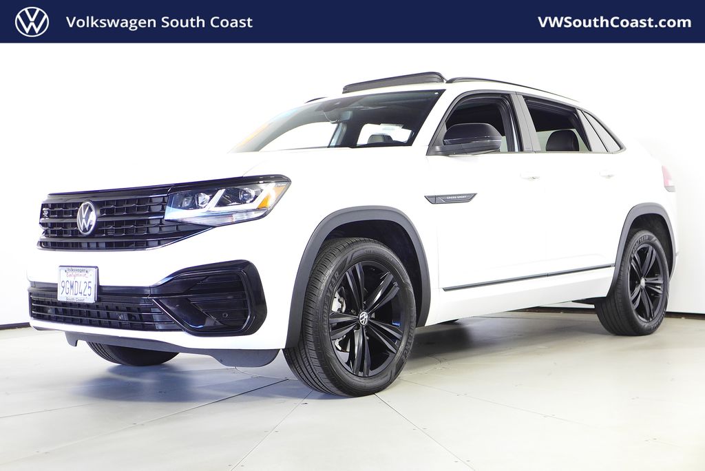 2023 Volkswagen Atlas Cross Sport SEL R-Line Black's photo