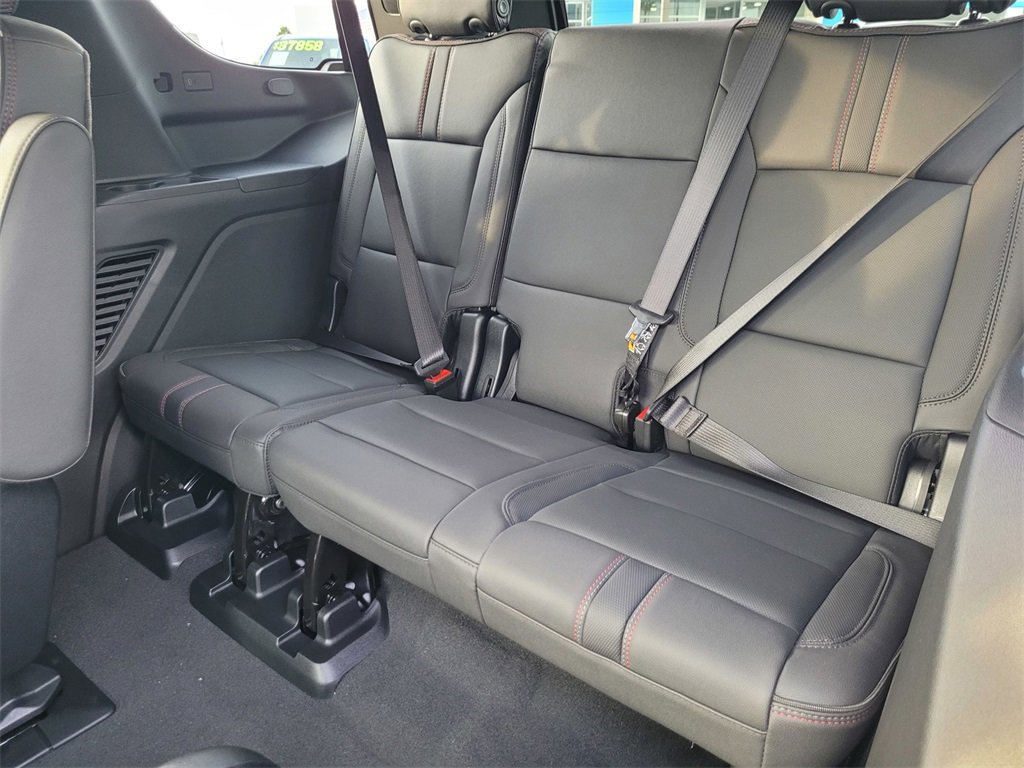2025 Chevrolet Tahoe RST photo 9