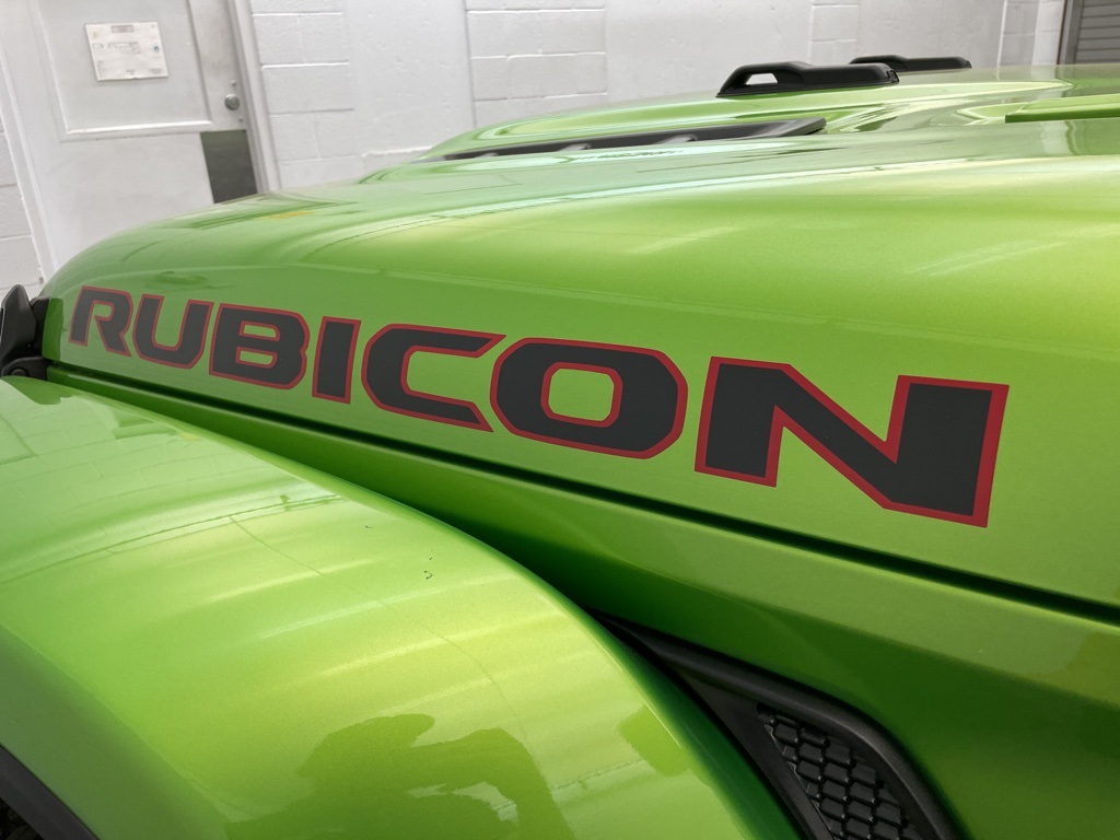 2025 Jeep Wrangler Rubicon photo 7