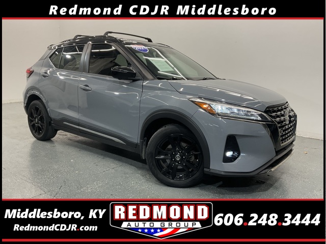 2021 Nissan Kicks SR's photo