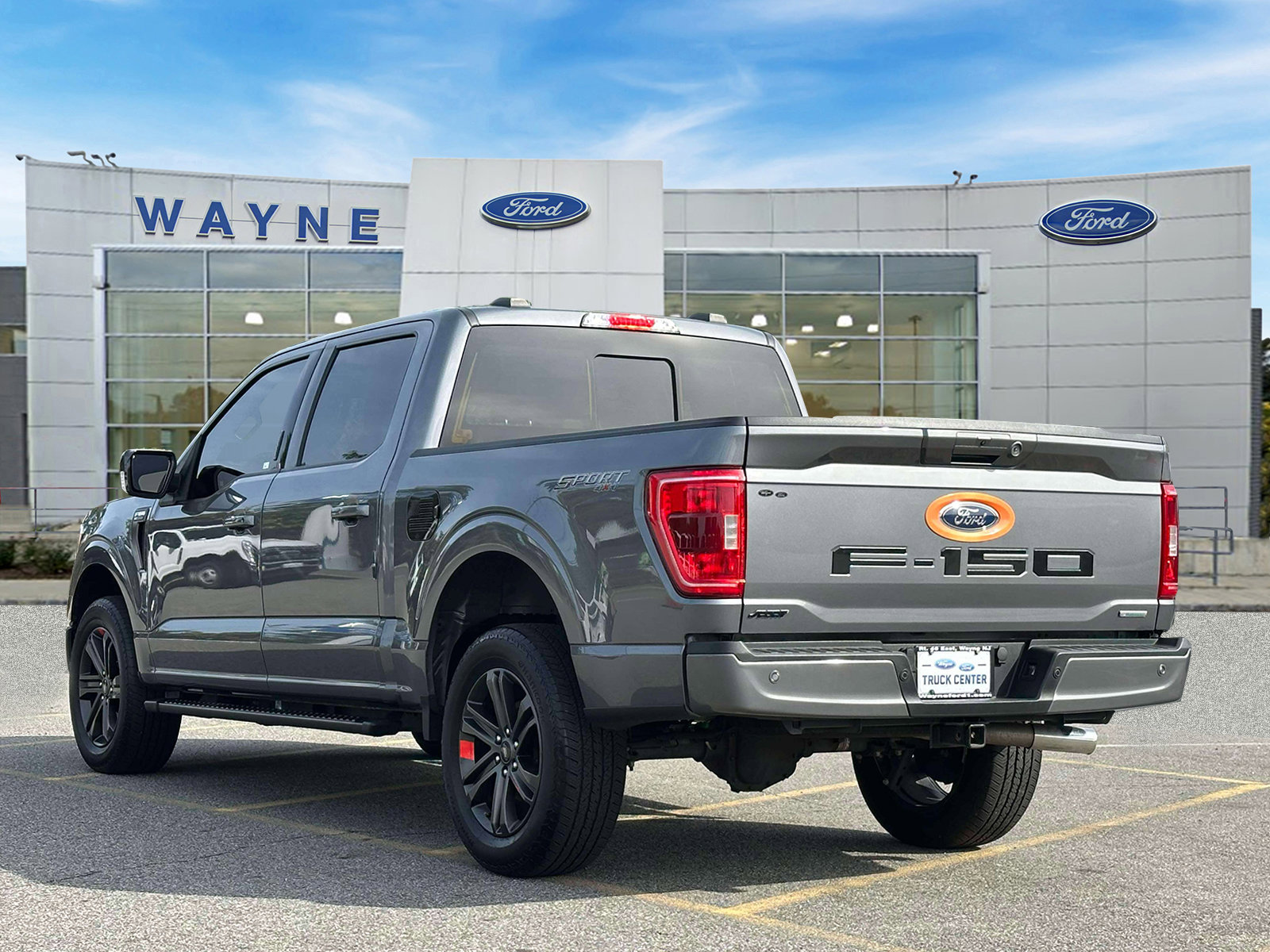 2022 Ford F-150 XLT photo 2