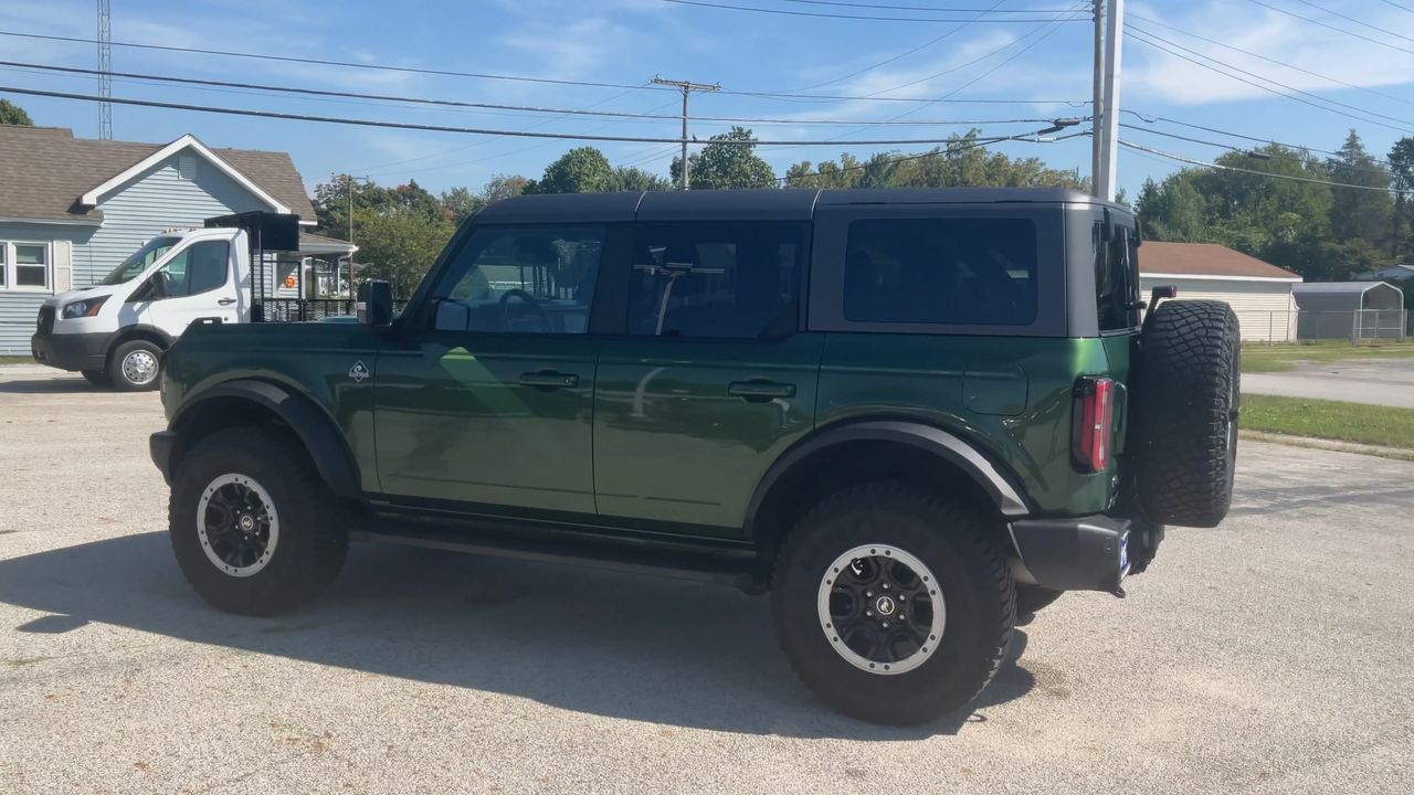 2023 Ford Bronco Base photo 4