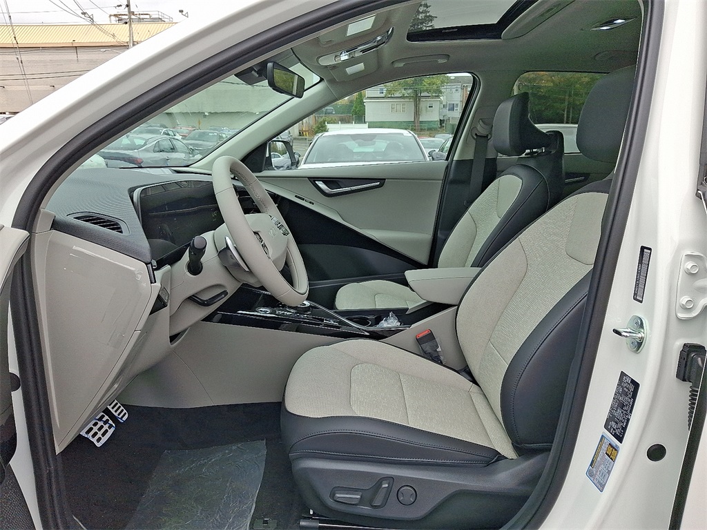 2025 Kia Niro EV Wave photo 3