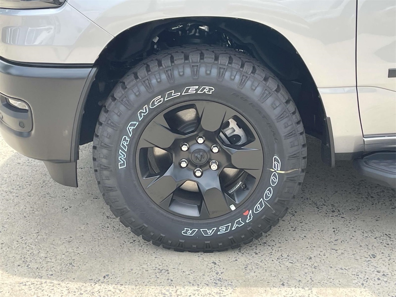 2025 Ram 1500 Warlock photo 31