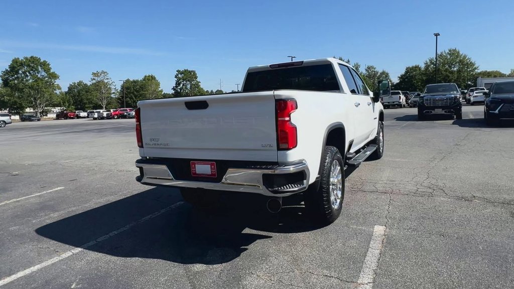 2025 Chevrolet Silverado 2500HD LTZ photo 8