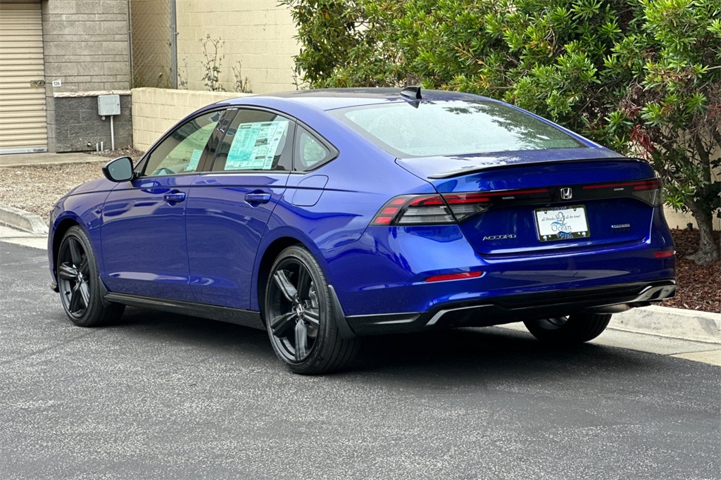 2025 Honda Accord Hybrid Sport-L photo 6