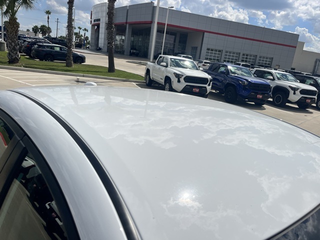 2020 Nissan Sentra SV photo 6