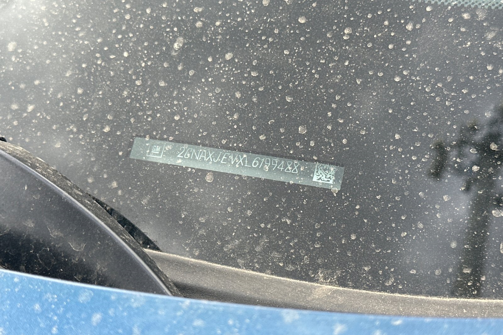 2020 Chevrolet Equinox LT photo 2